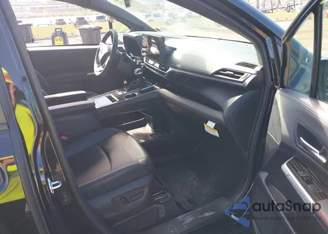 2025 Toyota Sienna Xse from USA, damaged, VIN 5TDDSKFC7SS204450